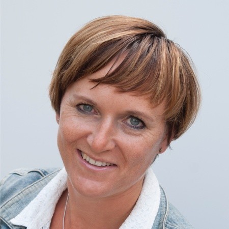 P.C. (Paula) de Vries